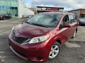 Toyota Sienna LE 8-Passenger