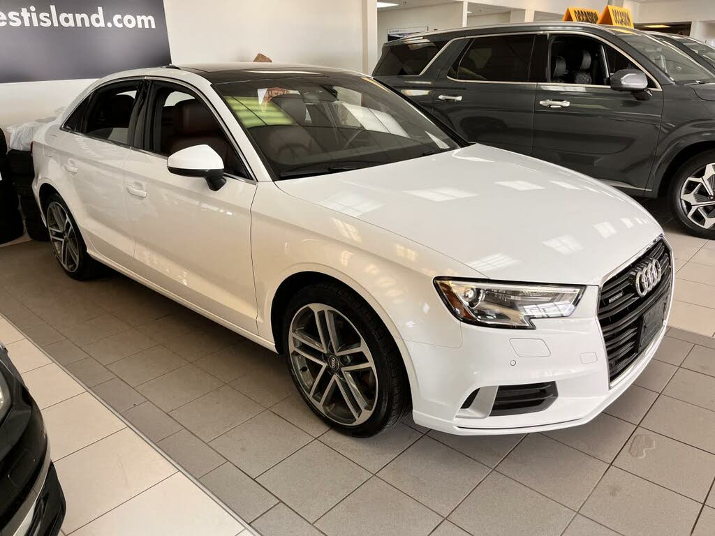 2018 Audi A3 2.0T quattro Progressiv Sedan AWD