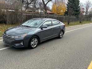 Hyundai Elantra Preferred FWD