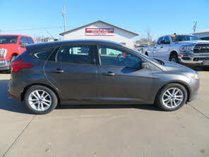 Ford Focus SE Hatchback