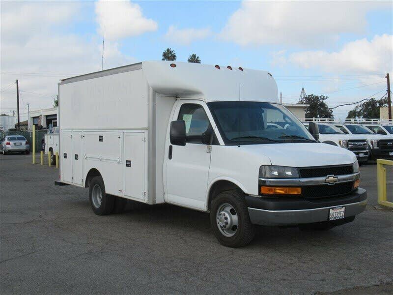 2016 Chevrolet Express Chassis 3500 139 Cutaway with 1WT RWD