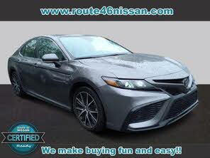 Toyota Camry SE FWD