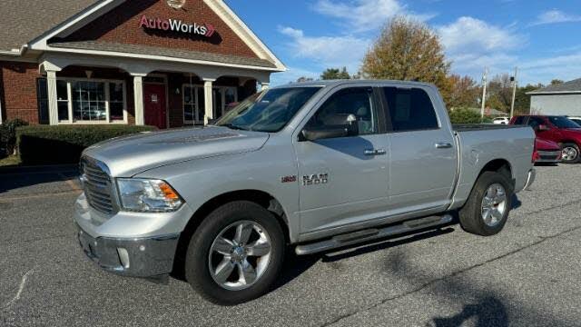 2014 RAM 1500 SLT Crew Cab 4WD
