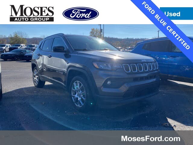 2022 Jeep Compass Latitude Lux 4WD