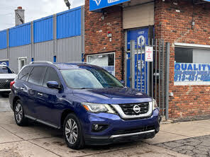 Nissan Pathfinder SV FWD