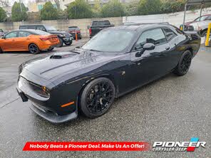 Dodge Challenger R/T Scat Pack RWD