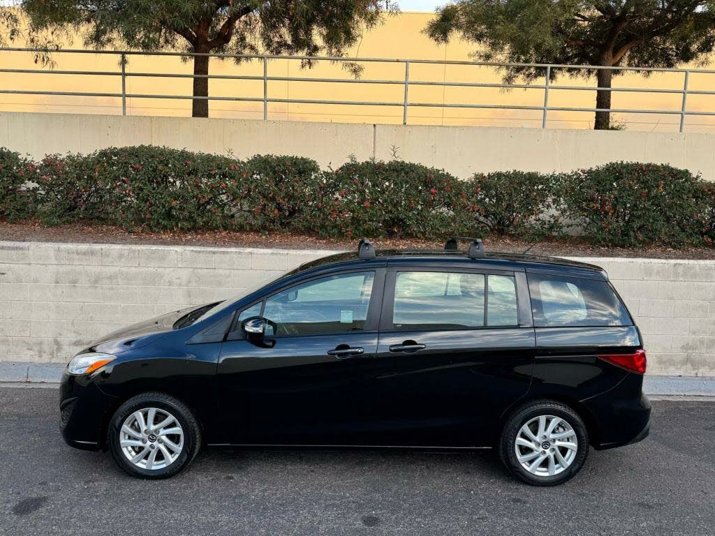 2013 Mazda MAZDA5 Sport