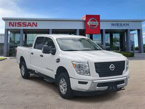 Nissan Titan XD SV Crew Cab 4WD