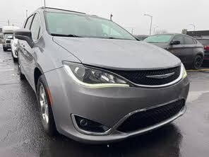 Chrysler Pacifica Hybrid Touring FWD