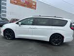 Chrysler Pacifica Touring L FWD