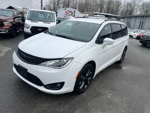 Chrysler Pacifica Touring L FWD