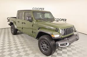 Jeep Gladiator Sport Crew Cab 4WD