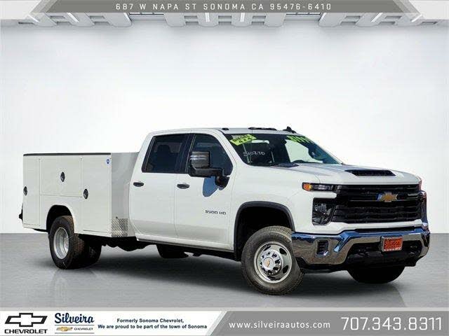 2024 Chevrolet Silverado 3500HD Chassis Work Truck Crew Cab 4WD