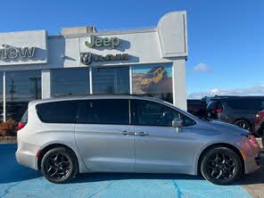 Chrysler Pacifica Touring L Plus FWD