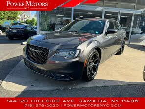 Chrysler 300 S V6 RWD