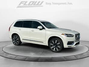 Volvo XC90 Recharge T8 Plus Bright Theme 7-Passenger eAWD