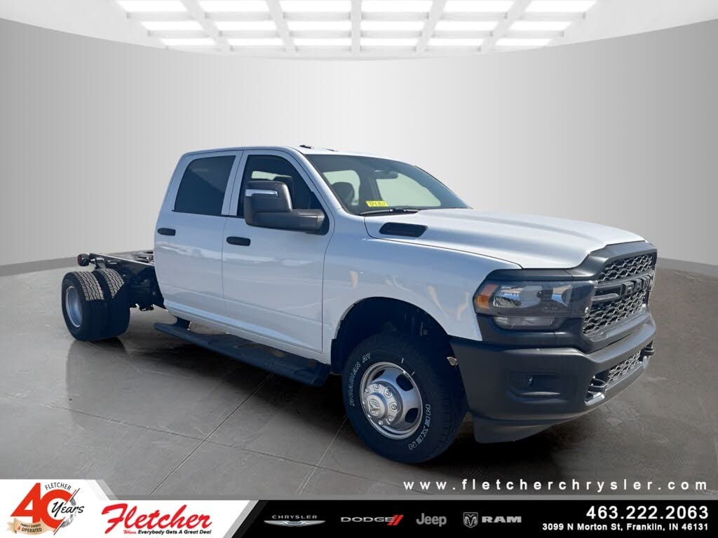 2024 RAM 3500 Chassis Tradesman Crew Cab LB DRW 4WD