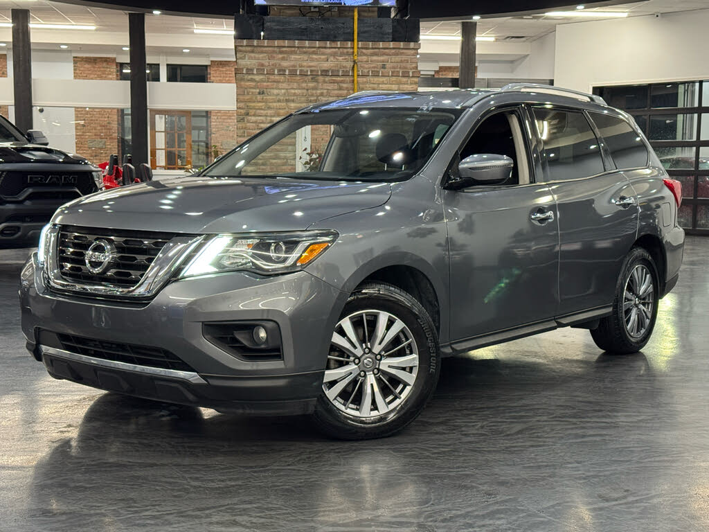 2019 Nissan Pathfinder SV FWD