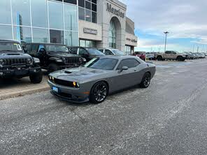 Dodge Challenger R/T Scat Pack RWD