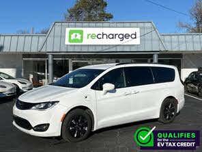 Chrysler Pacifica Hybrid Touring Plus FWD