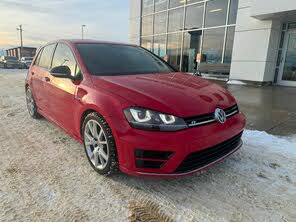 Volkswagen Golf R 4-Door AWD with DCC and Navigation