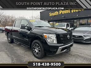 Nissan Titan SV Crew Cab 4WD