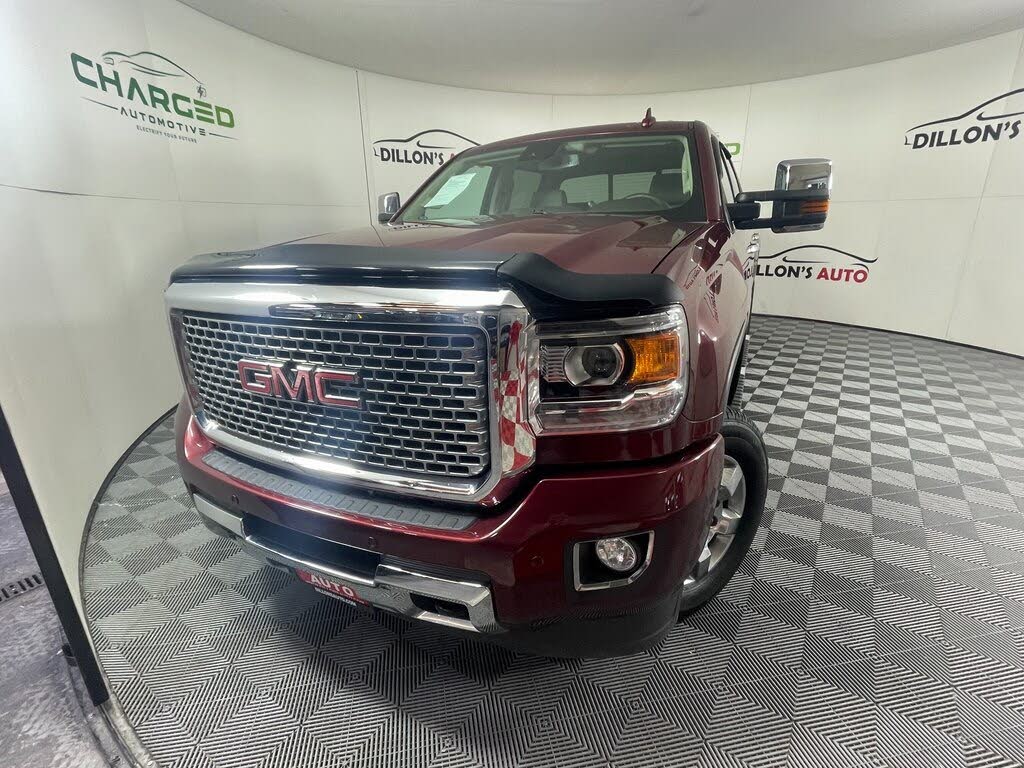 2016 GMC Sierra 3500HD Denali Crew Cab LB DRW 4WD