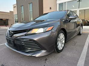 Toyota Camry LE FWD