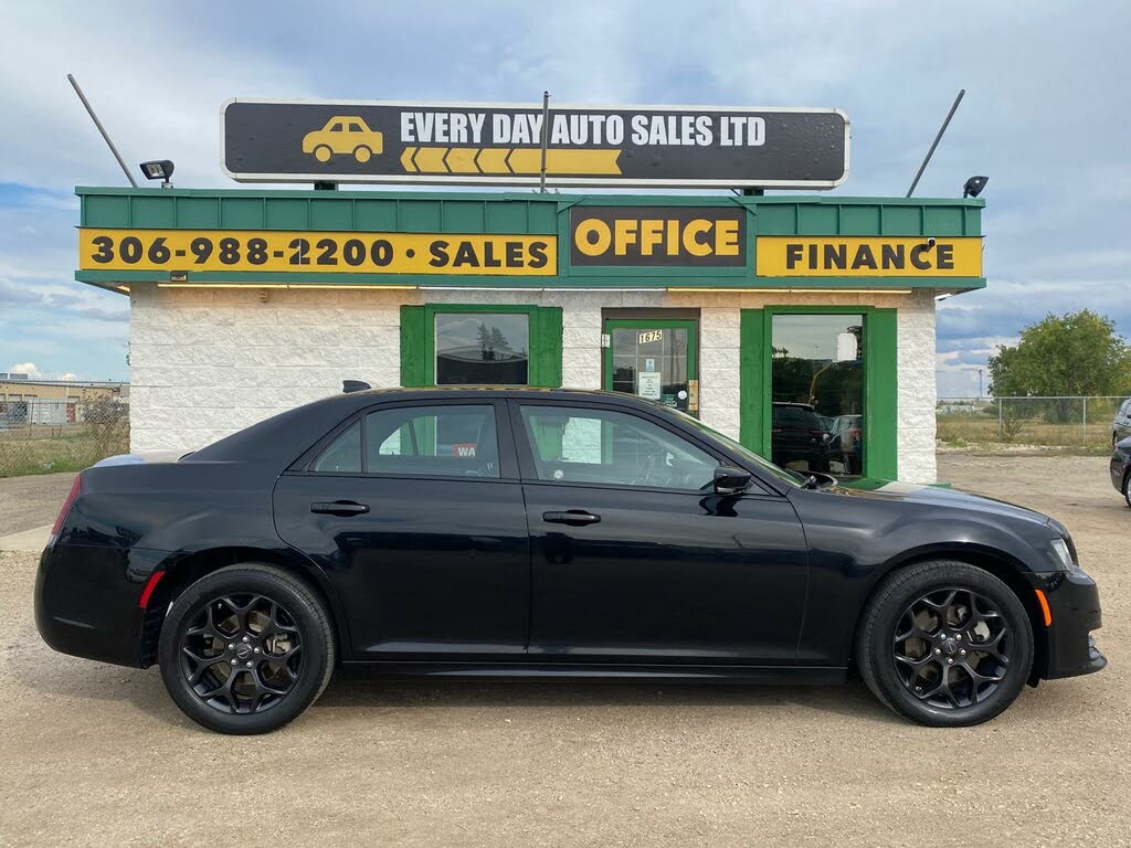 2022 Chrysler 300 Touring L AWD