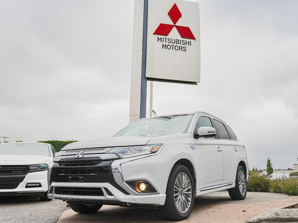 2020 Mitsubishi Outlander Hybrid Plug-in LE AWD