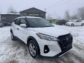 Nissan Kicks S FWD