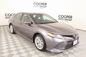 Toyota Camry Hybrid XLE FWD