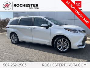 Toyota Sienna Platinum 7-Passenger FWD