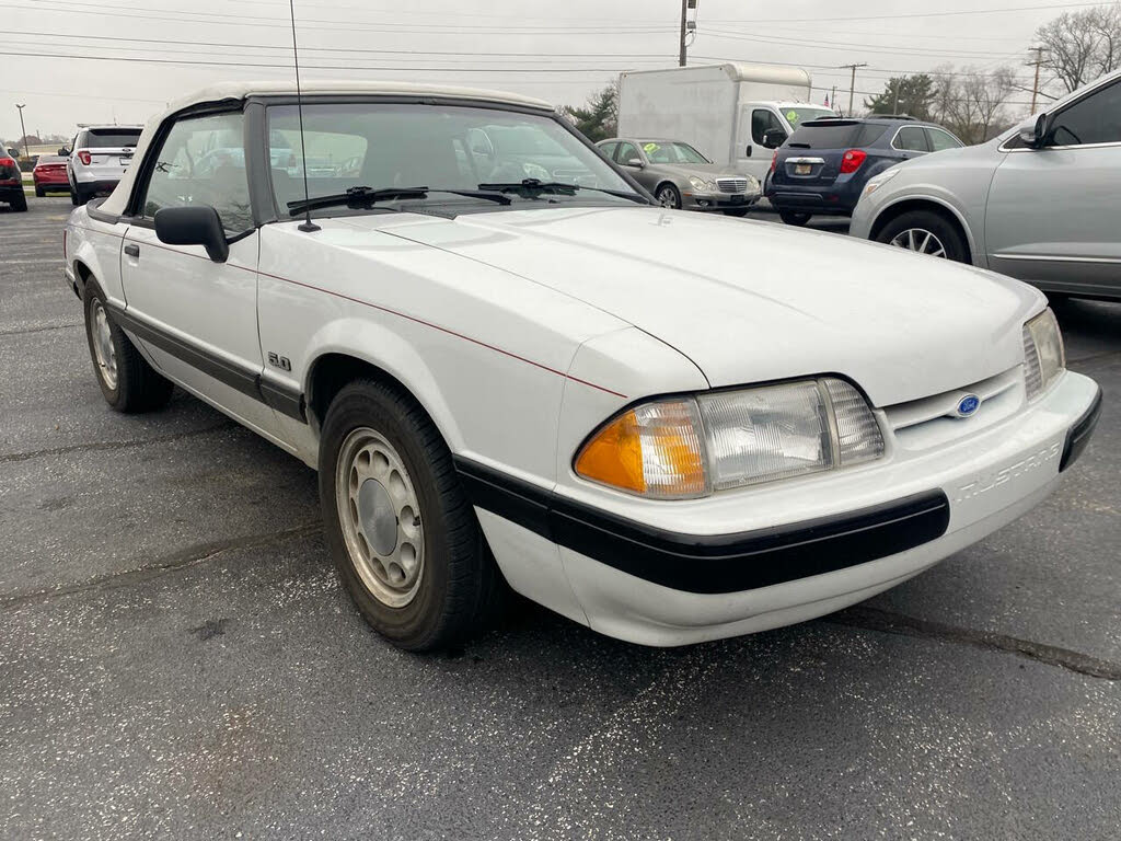 1990 Ford Mustang LX 5.0 Convertible RWD