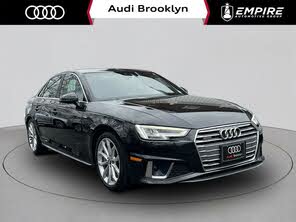 Audi A4 2.0T quattro Premium Plus AWD