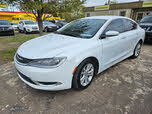 Chrysler 200 Touring Sedan FWD