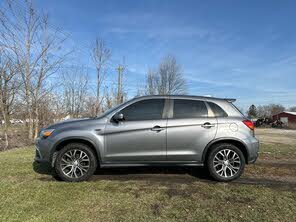 Mitsubishi Outlander Sport ES FWD