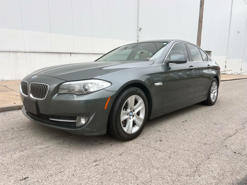 2012 BMW 5 Series 528i Sedan RWD