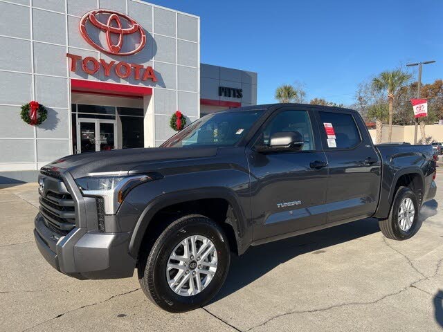 2025 Toyota Tundra SR5 CrewMax Cab 4WD