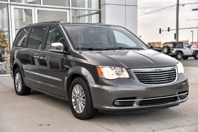 Used Chrysler Town & Country for Sale in Chicago, IL - CarGurus