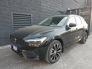 Volvo XC60 B5 Plus Dark Theme AWD