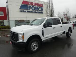 Ford F-350 Super Duty XL Crew Cab 4WD