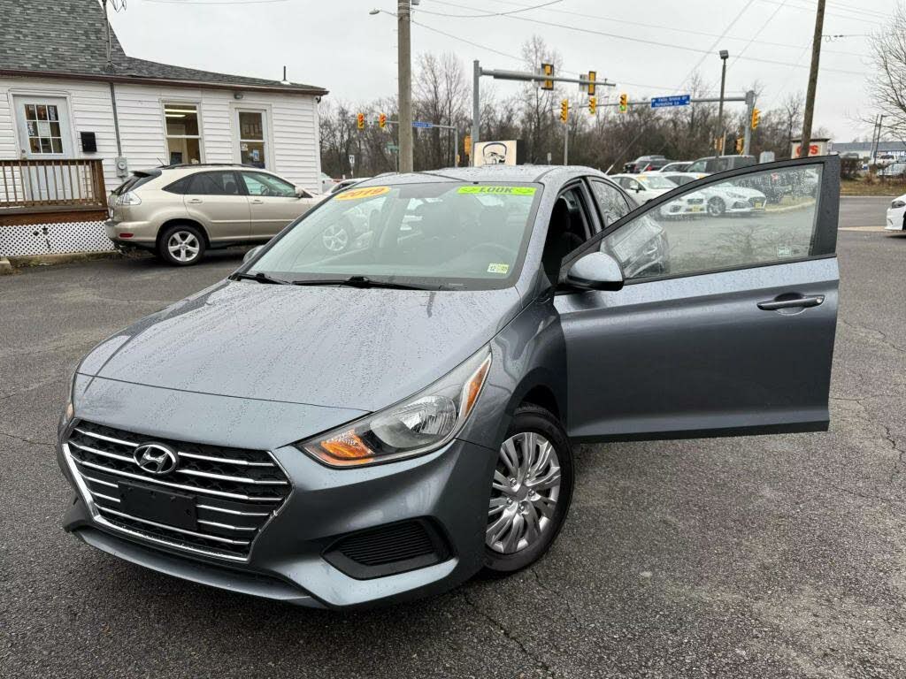 2019 Hyundai Accent SE Sedan FWD