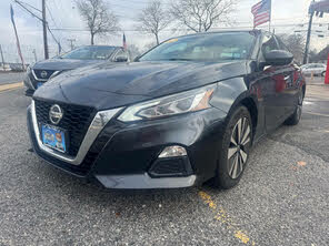 Nissan Altima 2.5 SV FWD