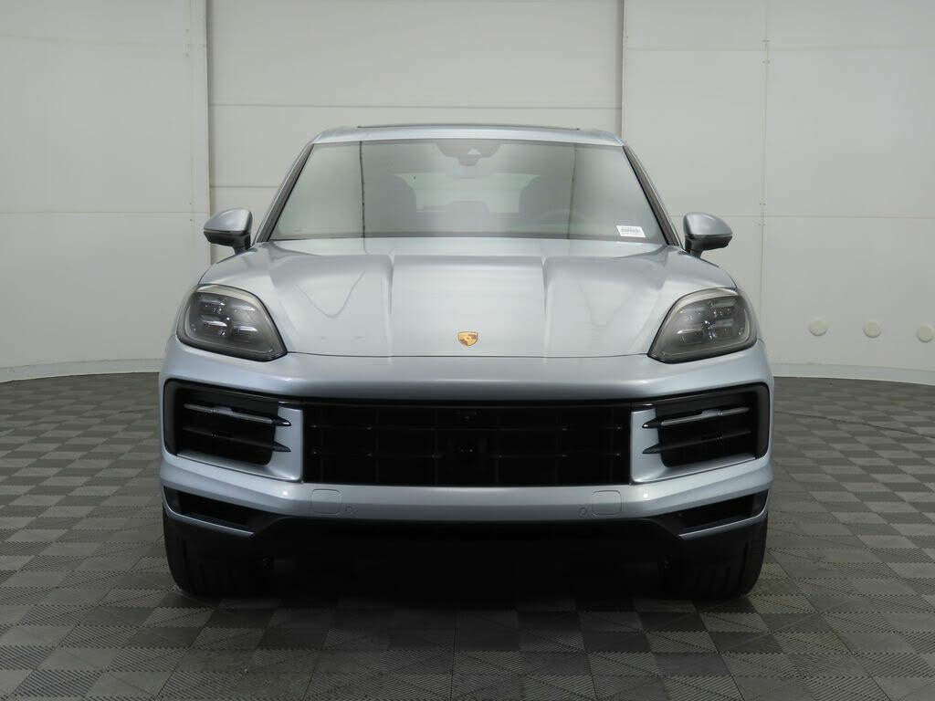 2025 Porsche Cayenne AWD