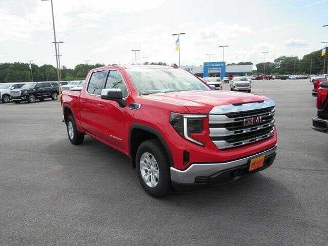 2024 GMC Sierra 1500 SLE Crew Cab 4WD