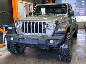 Jeep Gladiator Sport Crew Cab 4WD