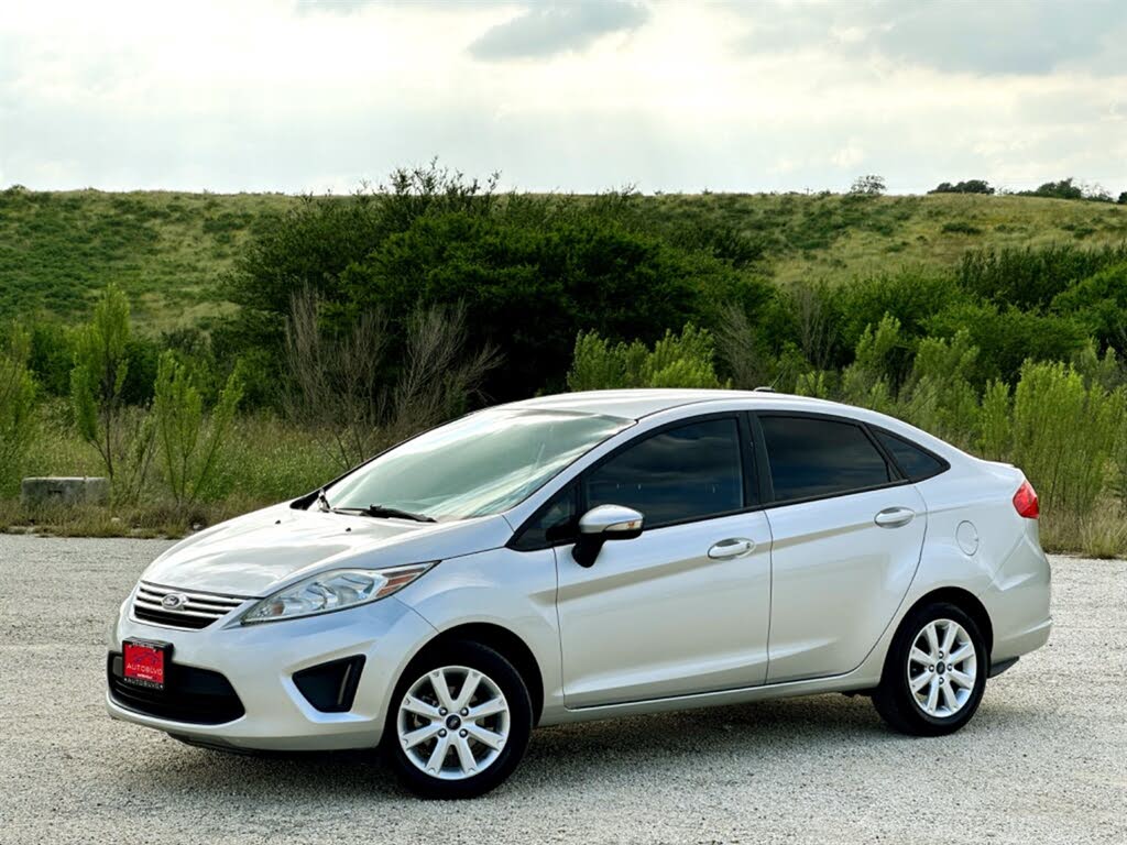 2013 Ford Fiesta SE