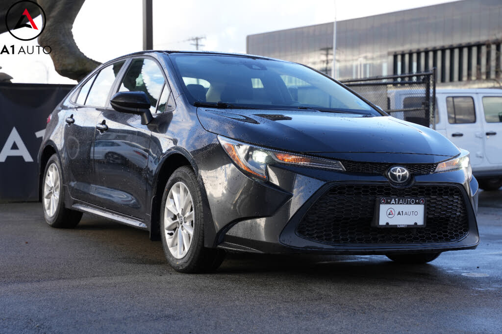 2022 Toyota Corolla LE FWD