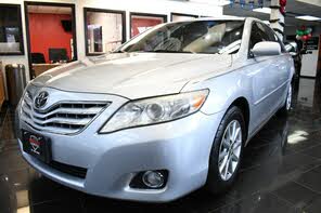 Toyota Camry XLE V6